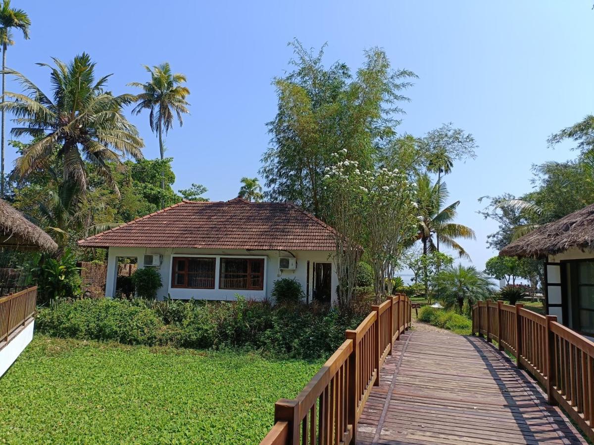 Alappuzha Deshadan Backwater Resort - The Best Sunrise View מראה חיצוני תמונה