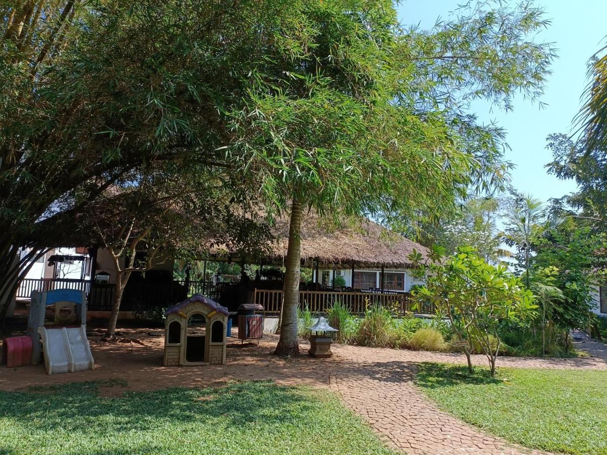 Alappuzha Deshadan Backwater Resort - The Best Sunrise View מראה חיצוני תמונה