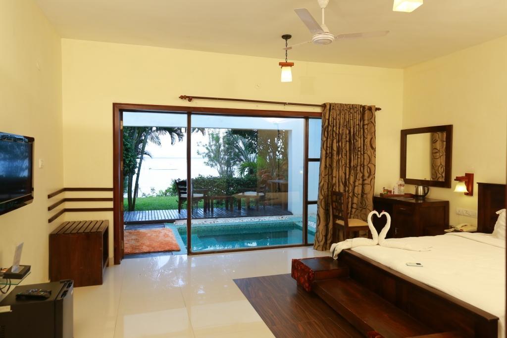 Alappuzha Deshadan Backwater Resort - The Best Sunrise View מראה חיצוני תמונה